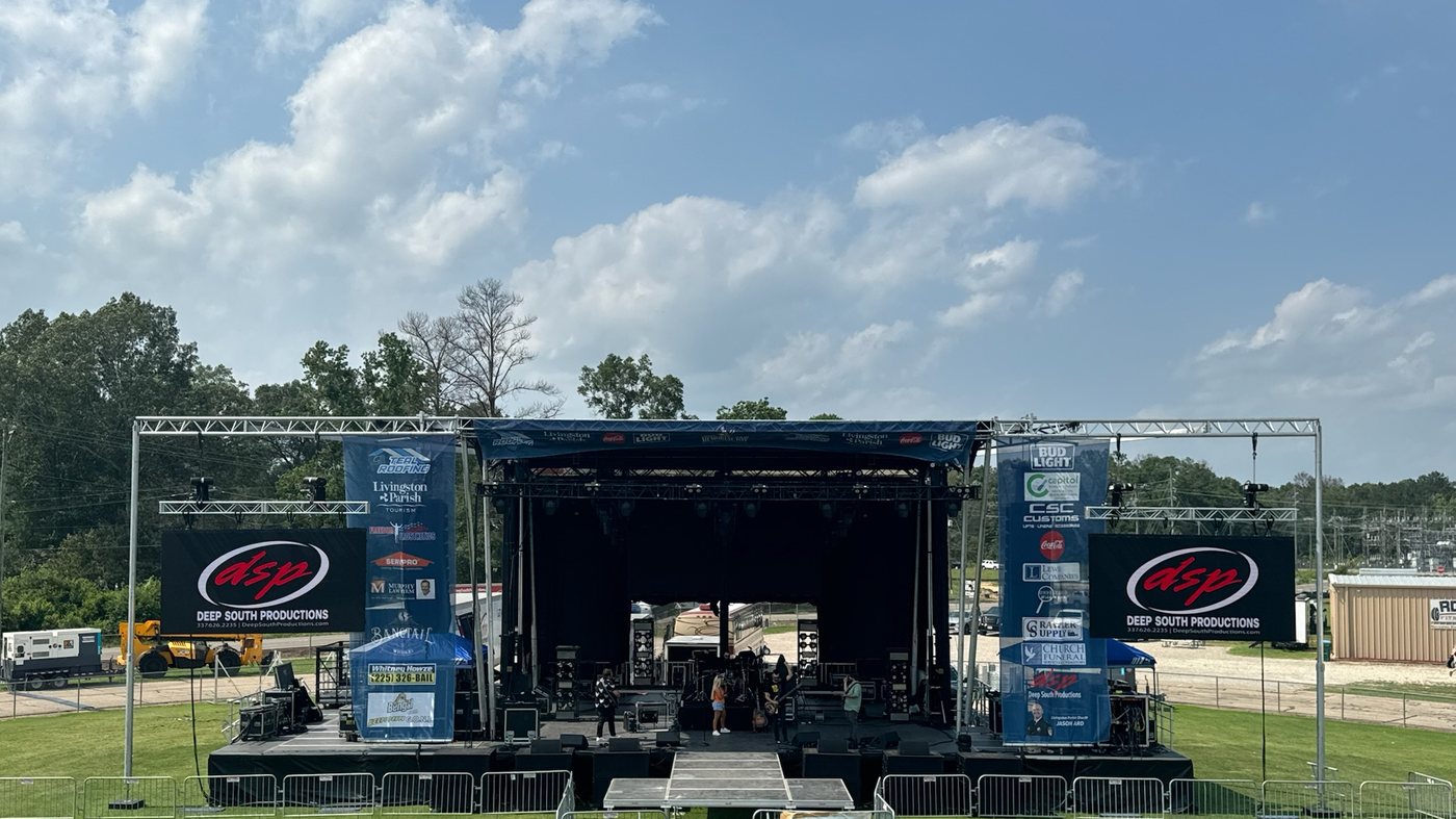 Mobile stages